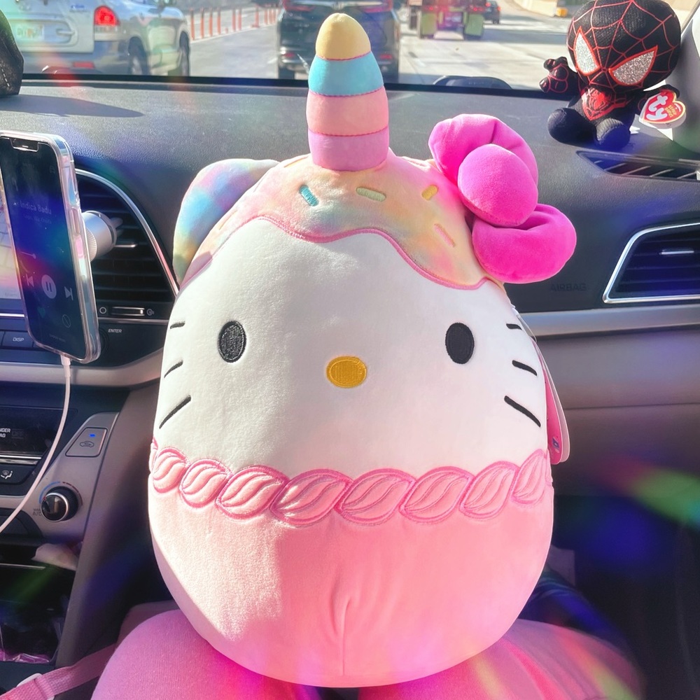 Hello Kitty Squishmallow 12” NWT Unicorn Cupcake